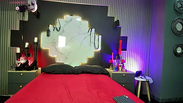 Sarah917 online show from March 12, 2025, 7:17 pm