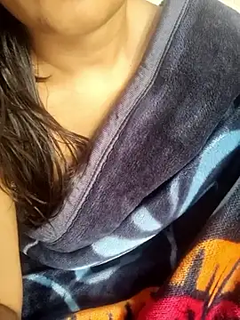 Miss Love25 online show from November 20, 2025, 9:20 am