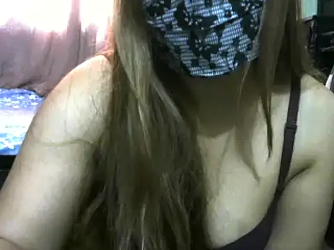 cute kuku online show from March 14, 2025, 5:05 am