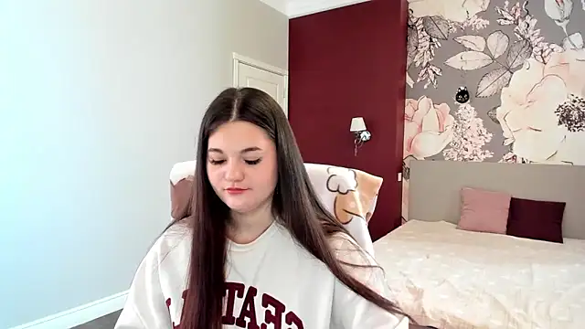 ElinaMils online show from March 11, 2026, 12:44 pm