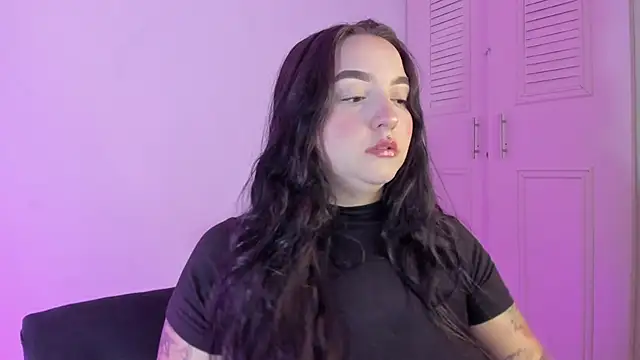 Snapshot of Celestte chatting on October 3, 2025, 7:27 am Celestte online show from October 3, 2025, 7:27 am