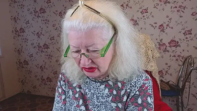 Maya Mayflower online show from October 18, 2025, 4:15 am