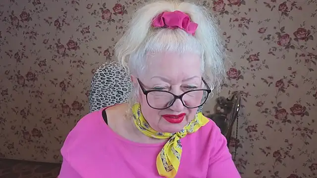 Maya Mayflower online show from January 12, 2026, 3:23 am