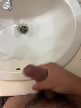 Snapshot of Runstat chatting on March 17, 2025, 12:52 am Runstat online show from March 17, 2025, 12:52 am