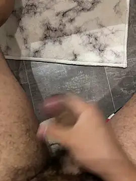 Snapshot of Runstat chatting on February 13, 2026, 1:29 pm Runstat online show from February 13, 2026, 1:29 pm