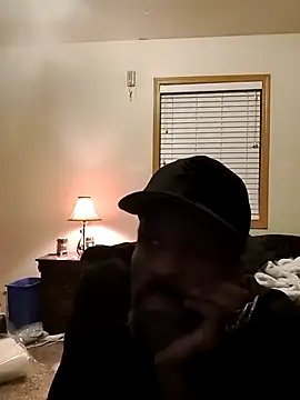 Snapshot of BadazzRXL chatting on October 13, 2025, 2:33 am BadazzRXL online show from October 13, 2025, 2:33 am