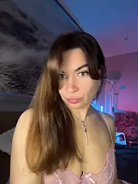 Mary Kiitty online show from May 14, 2026, 11:06 am
