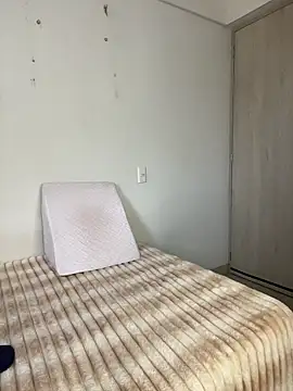 ZaraLuuv online show from January 6, 2026, 5:16 pm