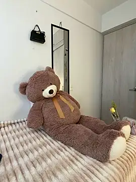 ZaraLuuv online show from March 9, 2026, 6:12 pm