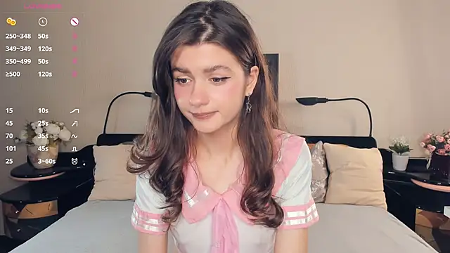 Snapshot of CathrynCovil chatting on April 5, 2026, 10:12 am CathrynCovil online show from April 5, 2026, 10:12 am