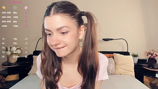 Snapshot of CathrynCovil chatting on April 16, 2026, 9:43 am CathrynCovil online show from April 16, 2026, 9:43 am