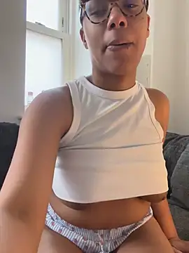 Melia Rayne online show from January 10, 2026, 11:45 am