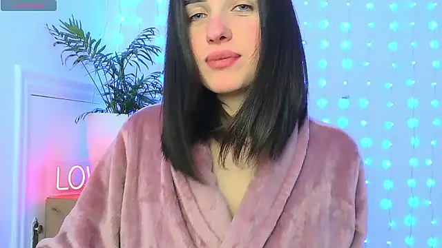 neferutt online show from February 5, 2026, 4:44 pm