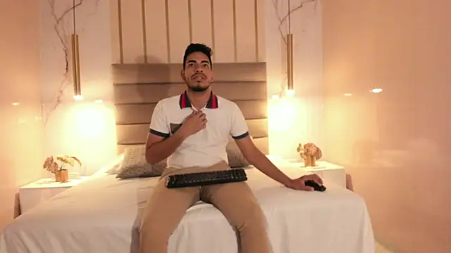 ETHAN DRAVEN online show from October 2, 2025, 3:41 pm