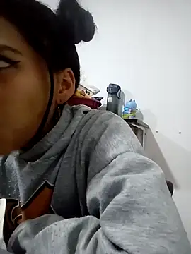 Devil AliceXo online show from March 11, 2025, 11:37 pm