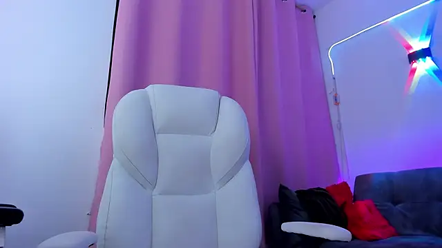 gaaby foxx online show from September 11, 2025, 1:44 pm