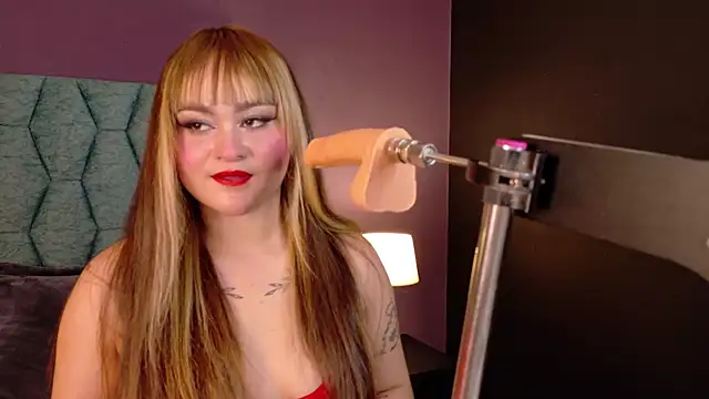 lillyrossee online show from September 10, 2025, 7:14 pm