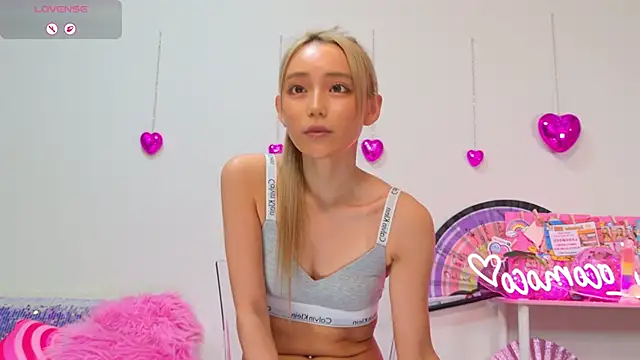 -LOCOMOCO- online show from November 26, 2025, 10:27 am