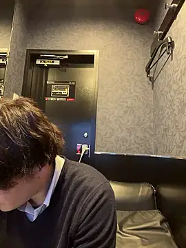 waka3232 online show from February 6, 2026, 11:02 am