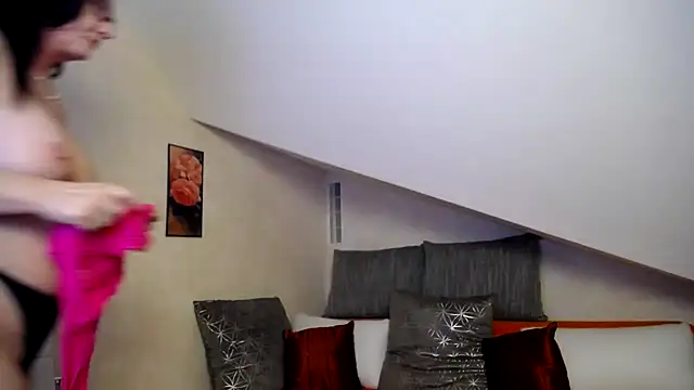 Kathylovexxx online show from February 15, 2026, 4:31 am