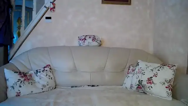 Snapshot of Kathylovexxx chatting on April 9, 2026, 6:19 am Kathylovexxx online show from April 9, 2026, 6:19 am