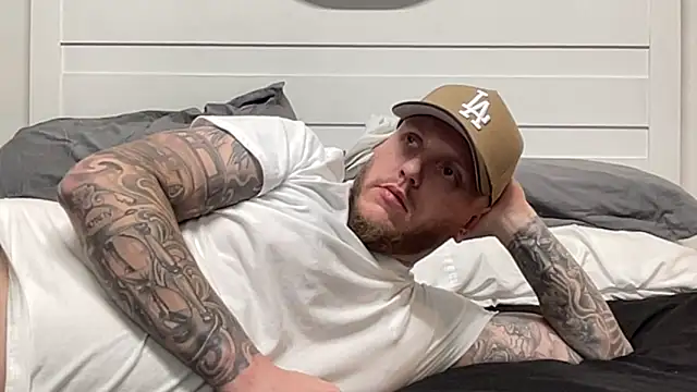 Snapshot of Thegreatwhitepipe chatting on November 4, 2025, 11:20 am Thegreatwhitepipe online show from November 4, 2025, 11:20 am