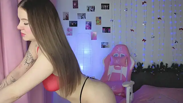 Bella Garcia online show from December 19, 2025, 3:46 am