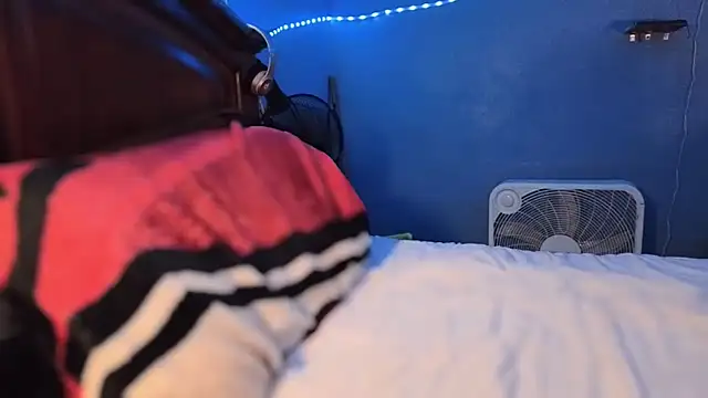 Ilovepussy1911 online show from May 16, 2026, 10:41 pm