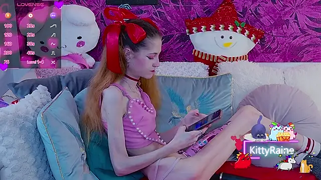 KittyRaine online show from December 19, 2025, 1:07 pm