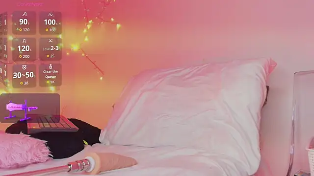 monse cat online show from November 17, 2025, 3:45 am