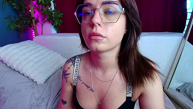 Perfect Moans online show from May 29, 2026, 4:10 am
