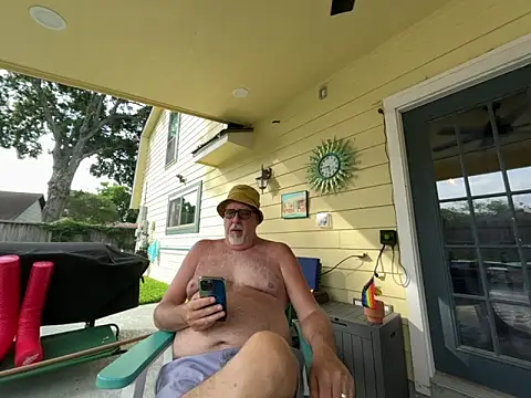 superbearboss online show from June 1, 2026, 10:44 pm