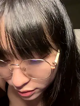 Snapshot of 214Jun chatting on October 9, 2025, 3:32 pm 214Jun online show from October 9, 2025, 3:32 pm