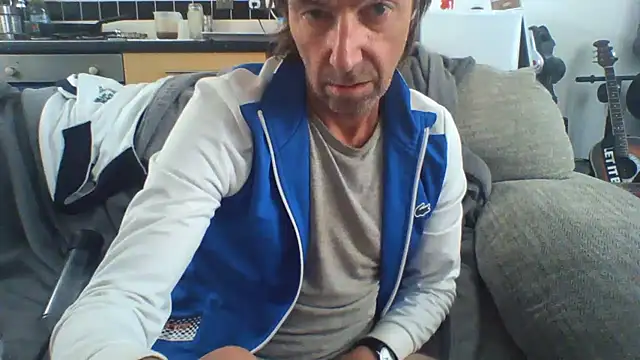 Snapshot of Grower_and_shower chatting on September 12, 2025, 1:22 pm Grower and shower online show from September 12, 2025, 1:22 pm