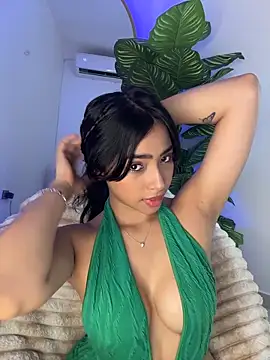  Emily Thompson  online show from April 1, 2026, 3:07 am