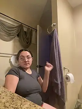 sexy milfbell online show from March 11, 2025, 12:06 pm