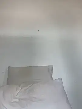 Elen online show from November 5, 2025, 12:49 pm