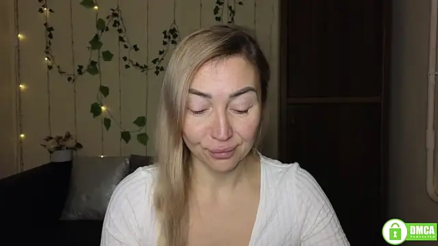 Kiss julli88I online show from January 5, 2026, 6:33 pm