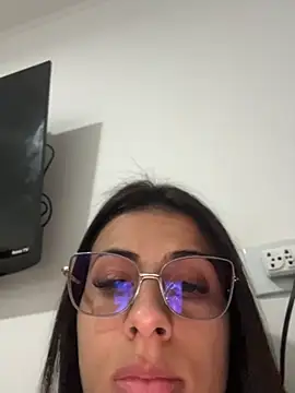 jheicylli online show from July 11, 2026, 12:46 am