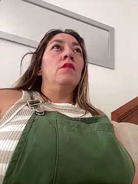 Luna-nevada online show from March 10, 2026, 4:23 pm