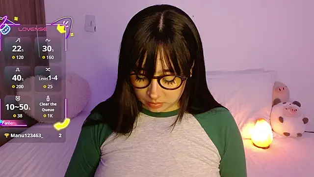 Oliviargf online show from October 6, 2025, 12:30 am