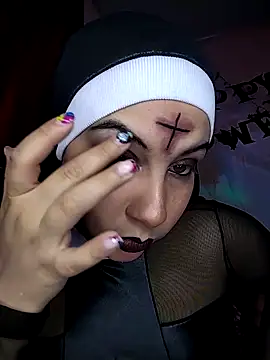 esmeralda jadees online show from October 31, 2025, 6:31 pm