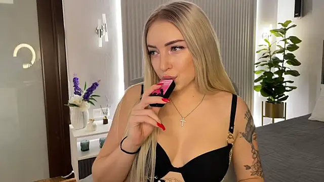 OhMyEmma online show from November 22, 2025, 1:15 am