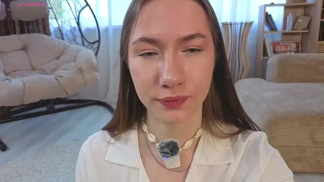 Kira mindnes online show from December 16, 2025, 7:24 am