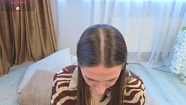 Kira mindnes online show from February 1, 2026, 5:50 am