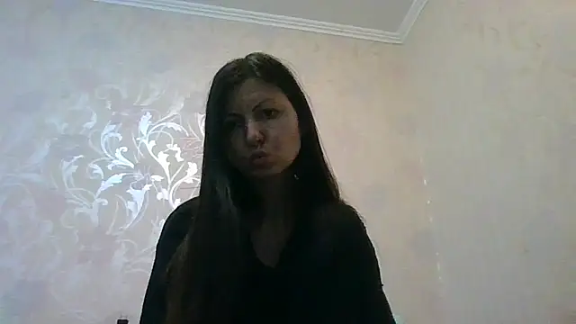 AliseWats online show from September 28, 2025, 3:17 pm