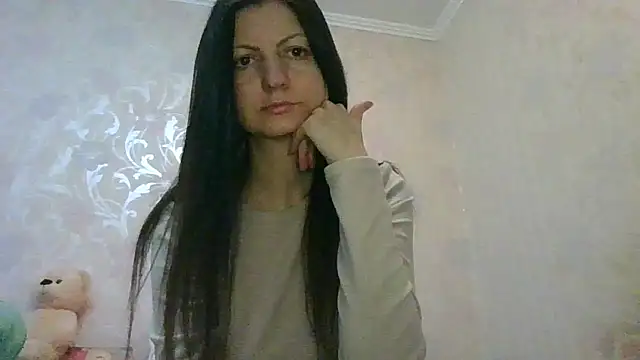 AliseWats online show from February 13, 2026, 8:38 pm