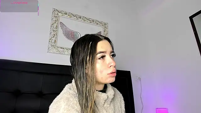 Lola Blondie online show from September 10, 2025, 12:05 pm