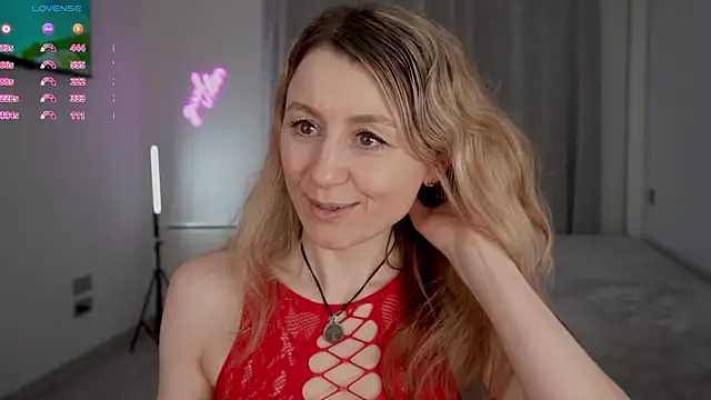   Milana     online show from April 13, 2026, 2:55 pm