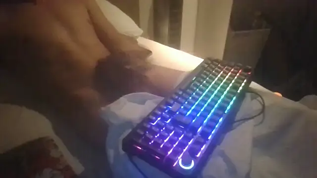 macford1 online show from October 2, 2025, 11:45 pm